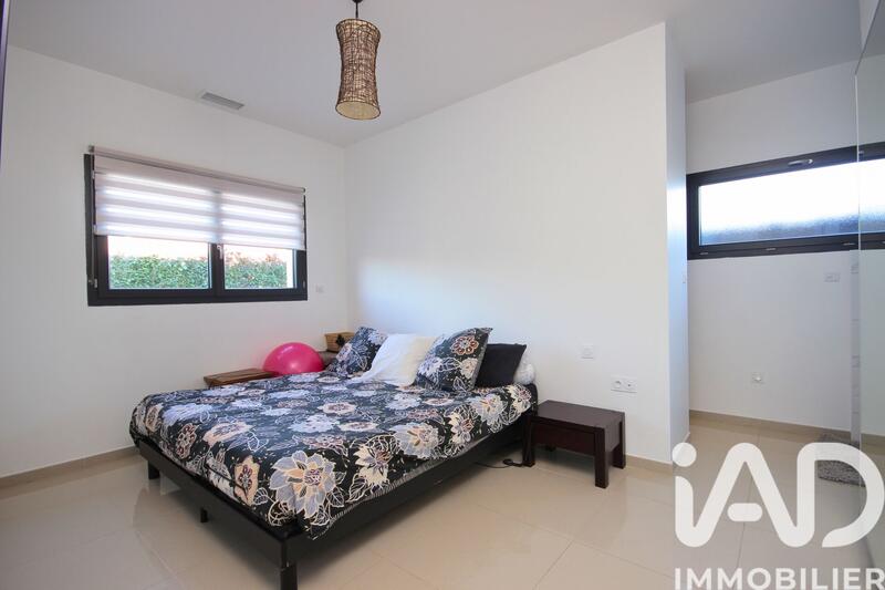 Maison - 180 m² - 7 pièces