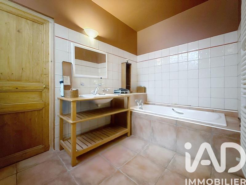 Appartement - 200 m² - 5 pièces