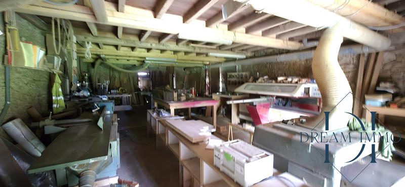 Maison - 200 m² - 4 pièces