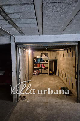 Parking / Garage - 12 m²