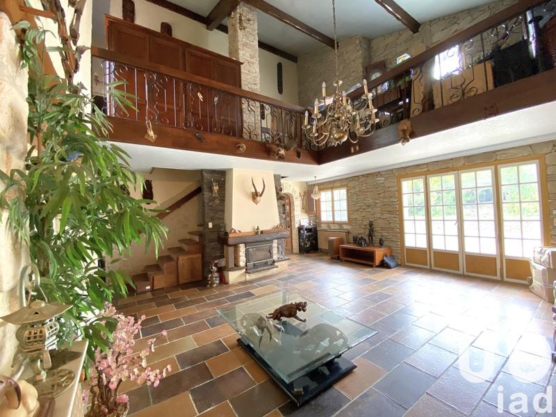 Maison - 231 m² - 5 pièces