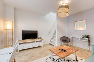 Appartement - 100 m² - 5 pièces