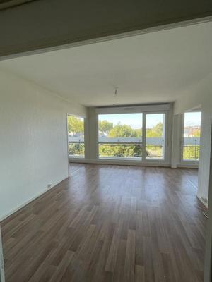 Appartement - 81 m² - 4 pièces