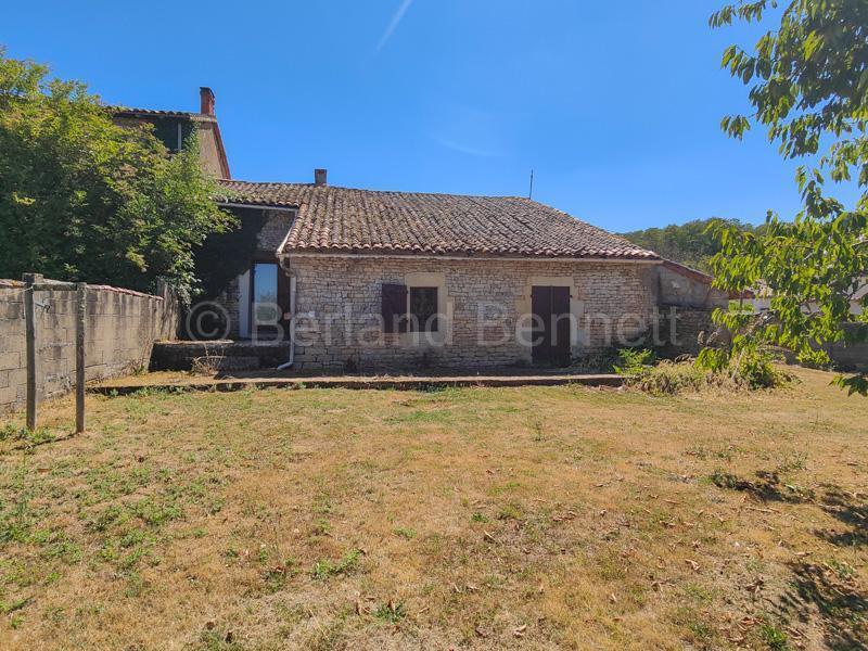 Maison en pierre - 83 m² - 4 pièces