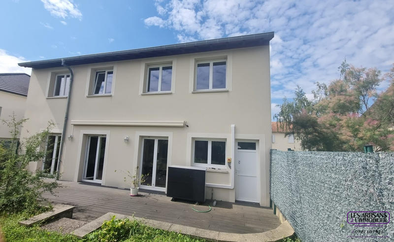 Maison - 185 m² - 7 pièces