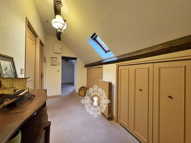 Maison - 195 m² - 5 pièces