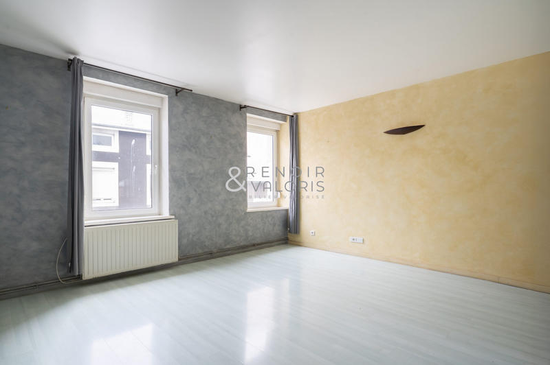 Maison - 161 m² - 8 pièces