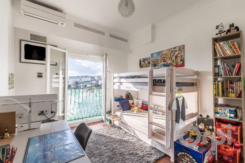 Penthouse - 71 m² - 3 pièces