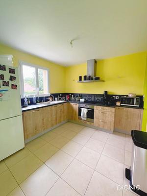 Maison traditionnelle - 95 m² - 5 pièces