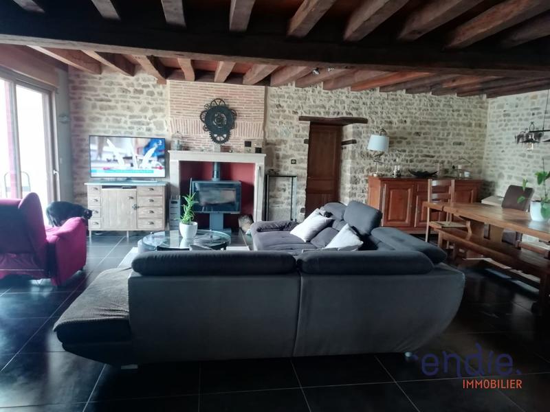 Maison - 230 m² - 7 pièces