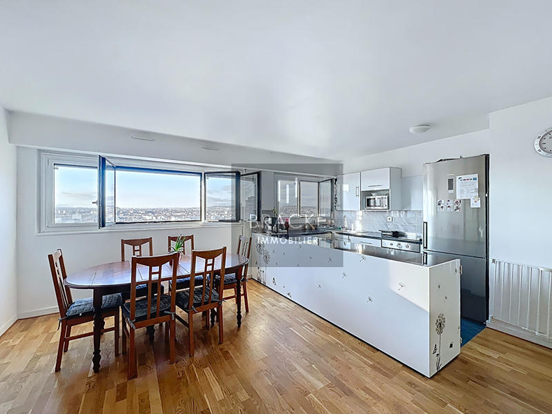 Appartement - 90 m² - 4 pièces