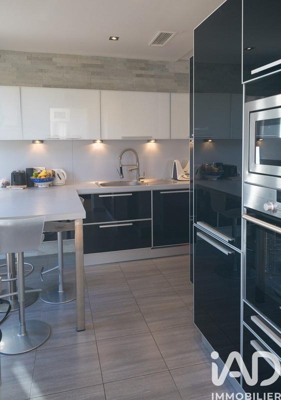 Maison - 160 m² - 8 pièces