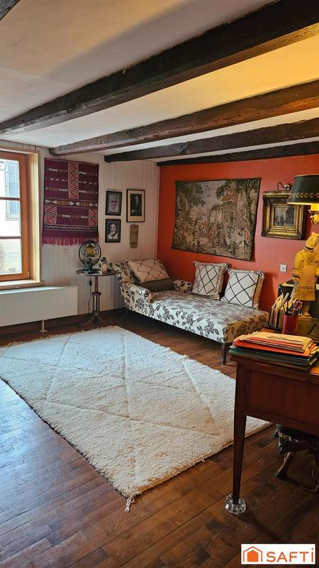 Maison - 225 m² - 7 pièces