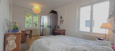 Maison - 176 m² - 8 pièces