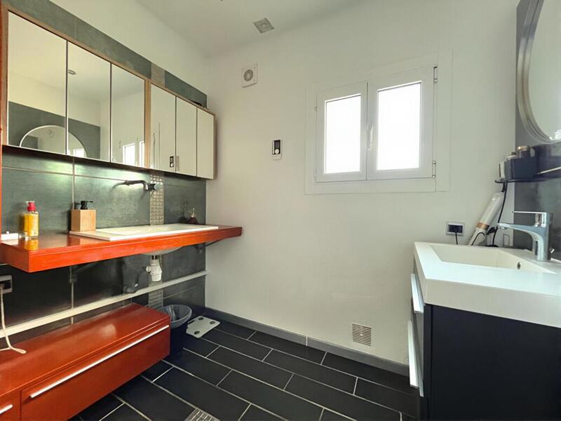 Maison - 190 m² - 6 pièces