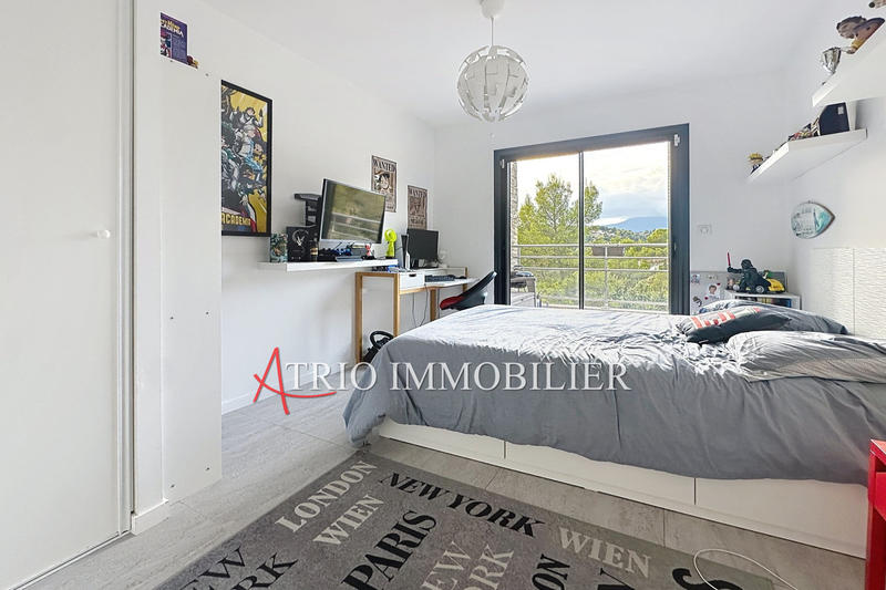 Appartement - 92 m² - 4 pièces