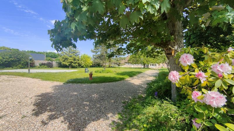 Maison - 360 m² - 15 pièces