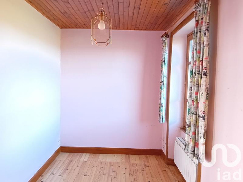 Maison - 99 m² - 5 pièces