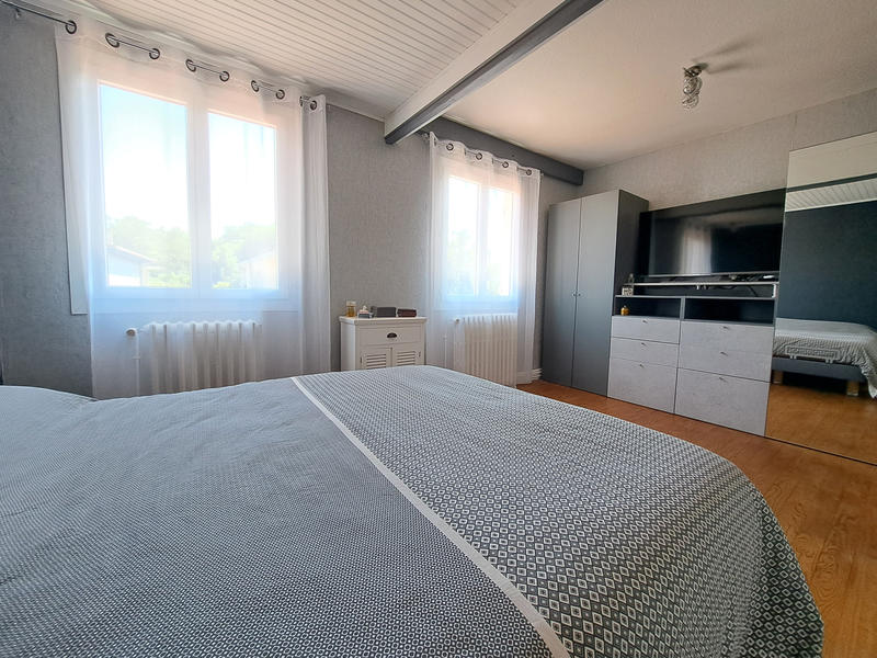 Maison - 90 m² - 4 pièces