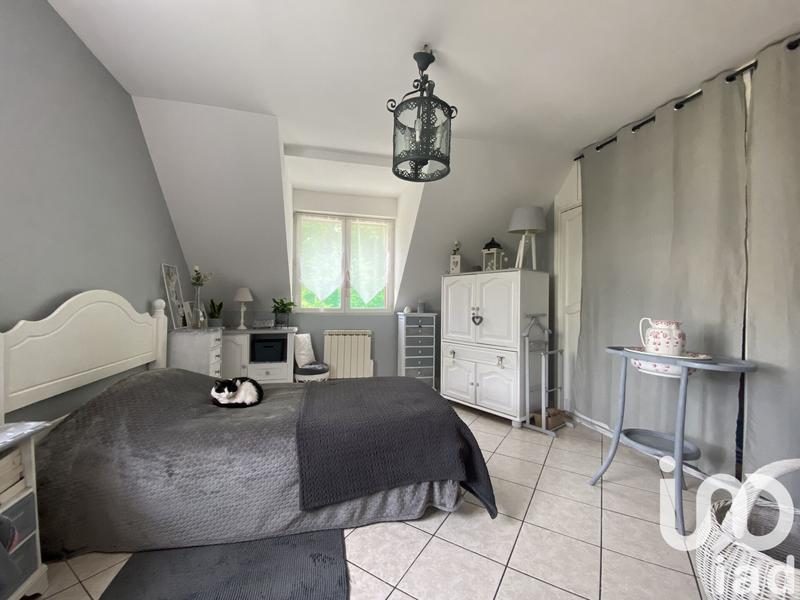 Maison - 200 m² - 8 pièces