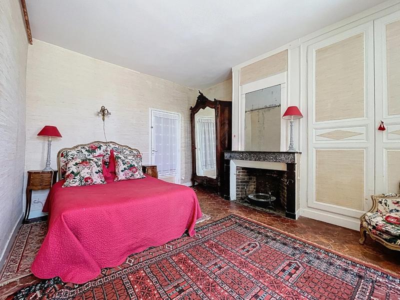 Maison de maîtres - 314 m² - 12 pièces