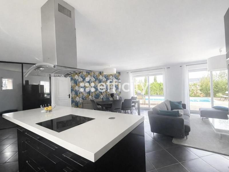 Pavillon - 100 m² - 5 pièces