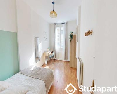 Chambre - 60 m² - 1 pièce