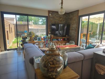 Maison - 90 m² - 4 pièces