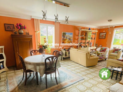 Maison - 162 m² - 7 pièces