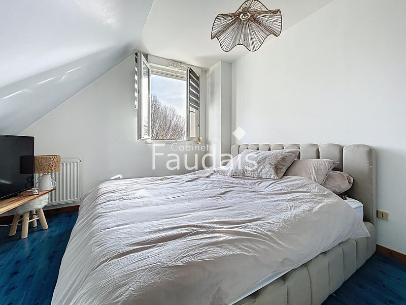 Maison - 104 m² - 7 pièces