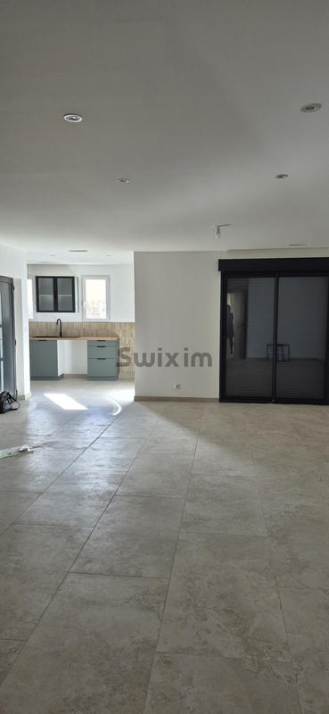 Appartement - 90 m² - 3 pièces