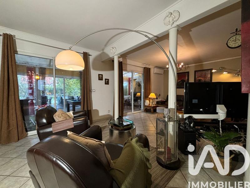 Maison - 166 m² - 6 pièces