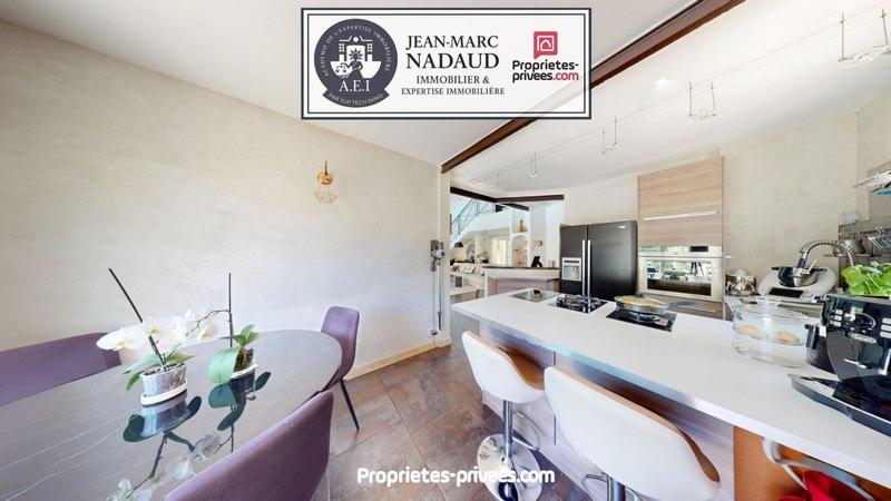 Maison - 140 m² - 5 pièces