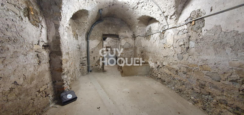 Maison - 260 m² - 7 pièces