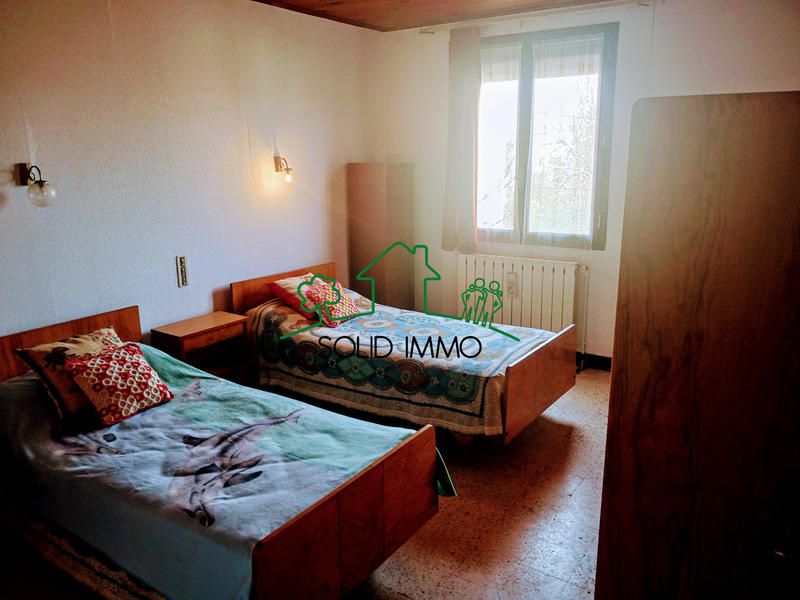 Maison - 185 m² - 9 pièces