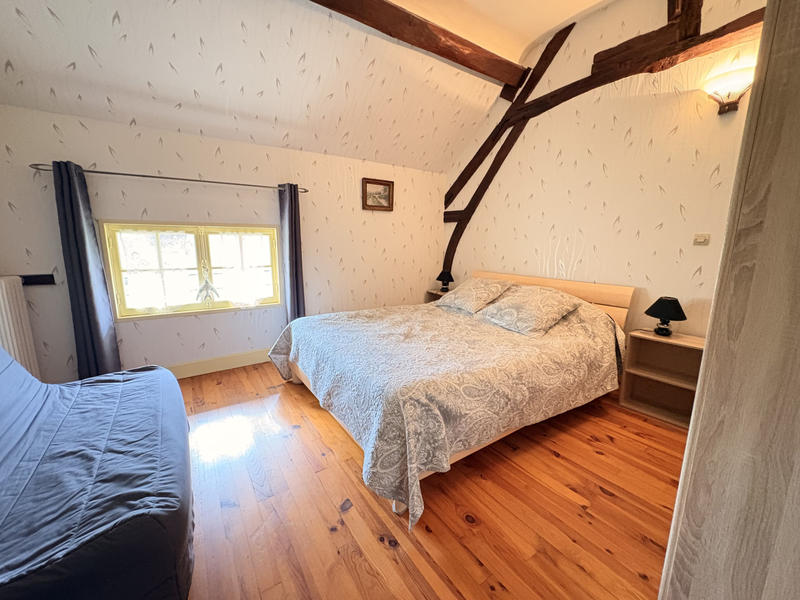 Maison - 260 m² - 9 pièces