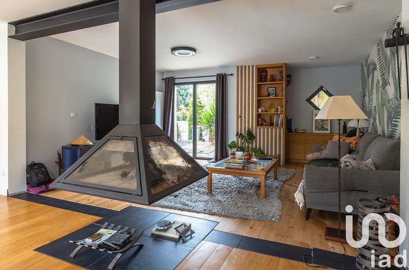 Maison - 160 m² - 6 pièces