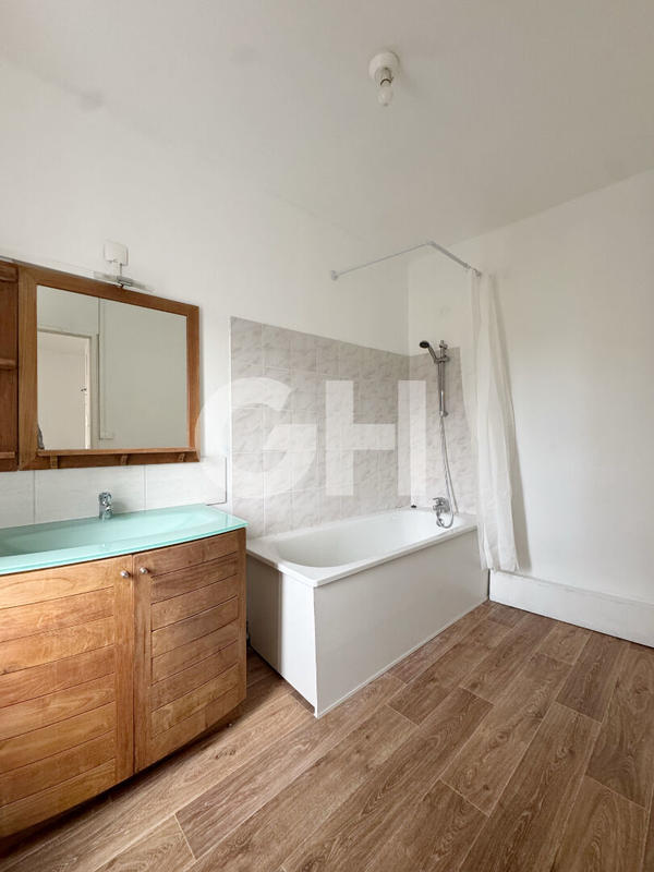 Maison - 86 m² - 4 pièces