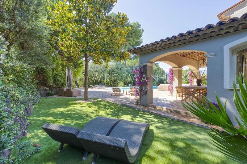 Villa - 430 m² - 7 pièces