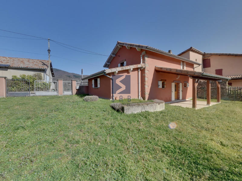 Maison - 95 m² - 3 pièces