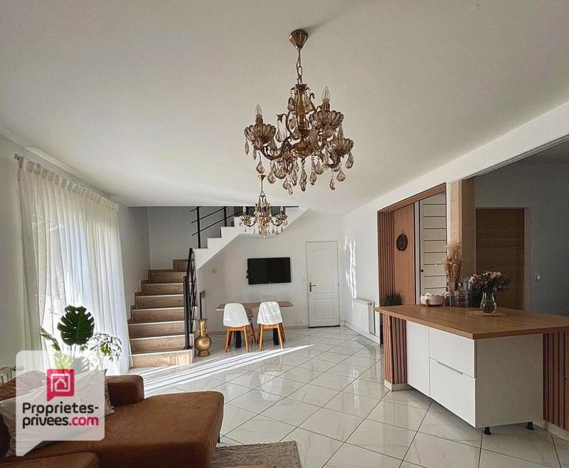 Maison - 123 m² - 7 pièces