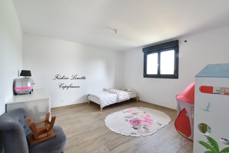 Maison - 230 m² - 7 pièces