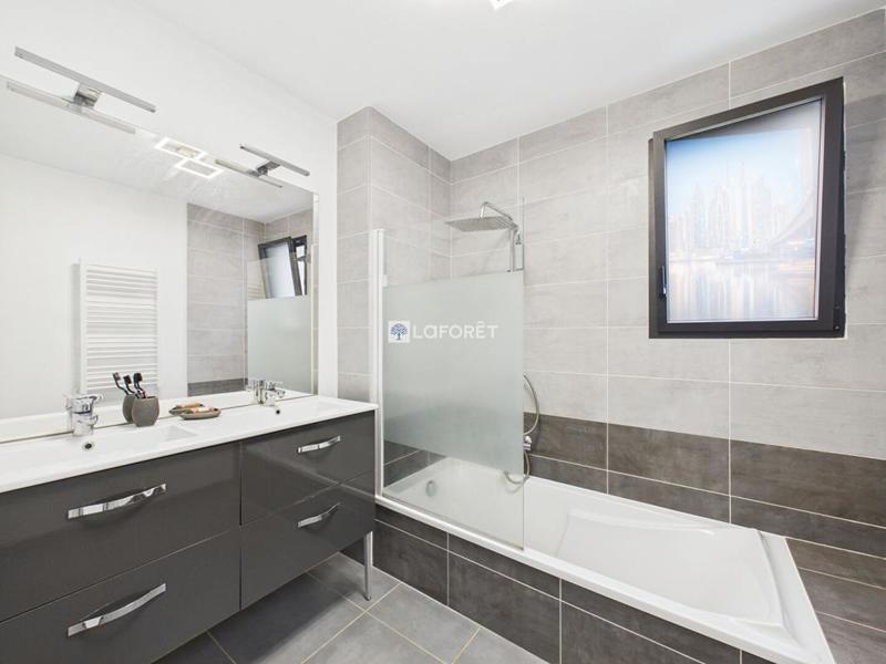 Maison - 77 m² - 4 pièces