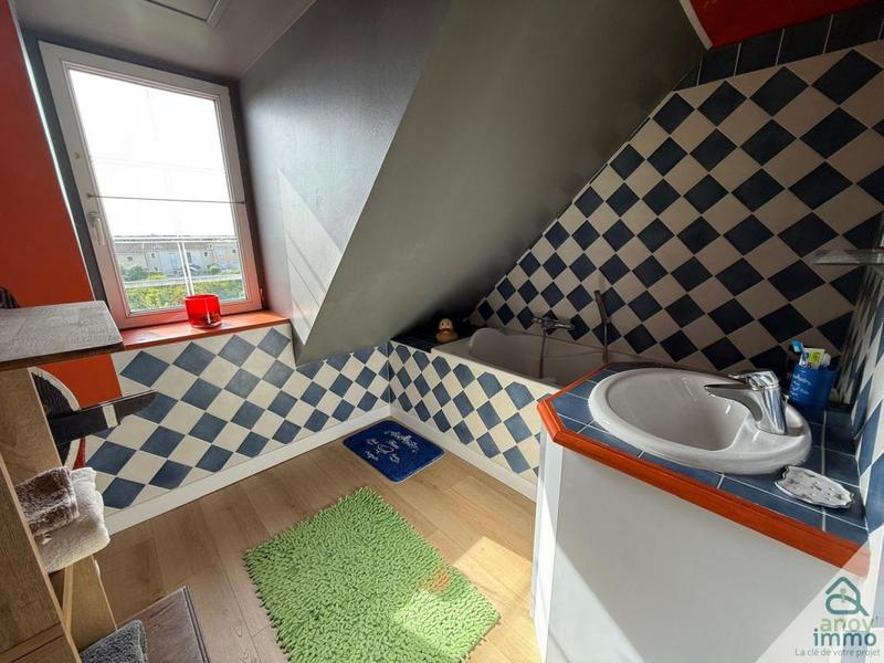 Maison - 255 m² - 10 pièces