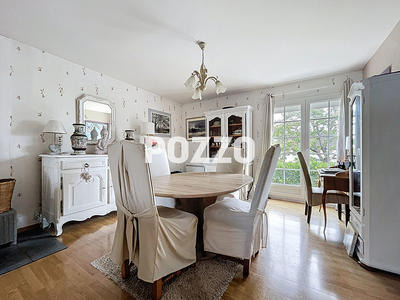 Maison - 98 m² - 4 pièces