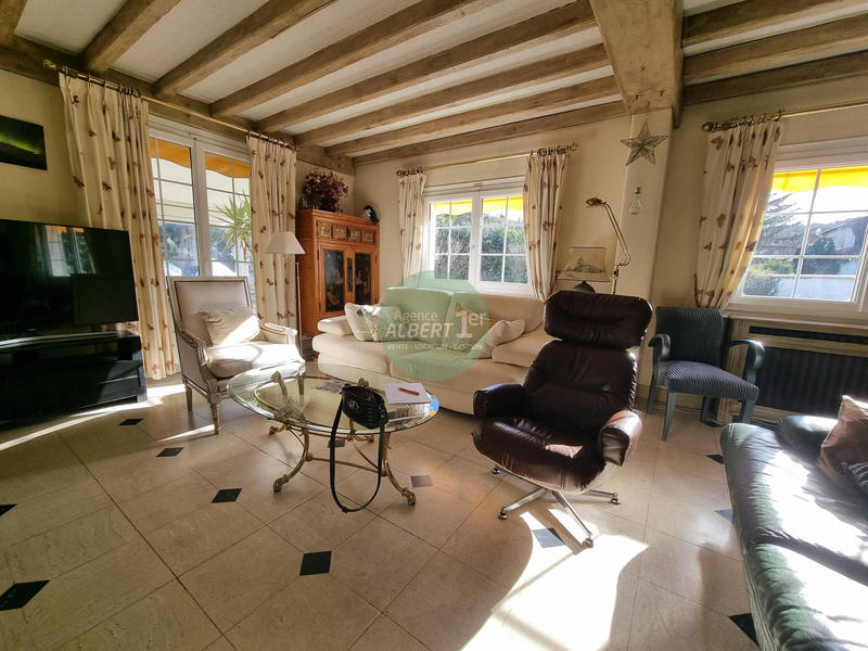 Maison - 154 m² - 8 pièces