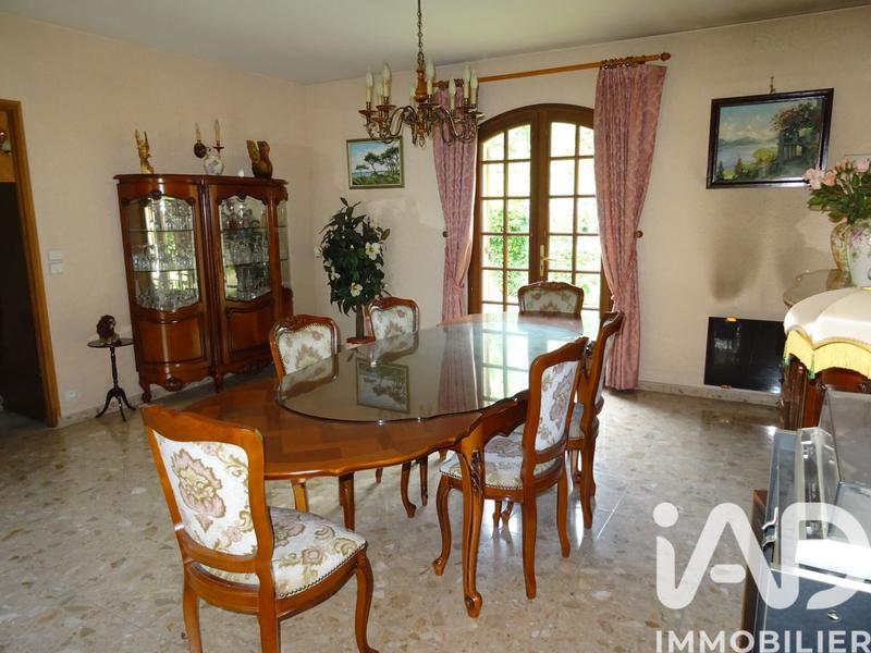 Maison - 195 m² - 9 pièces