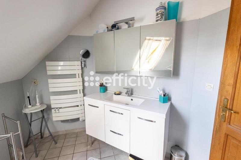 Maison - 170 m² - 7 pièces