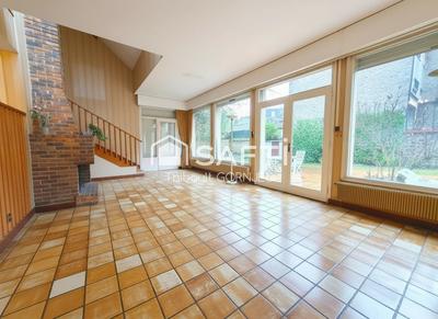 Maison - 228 m² - 9 pièces