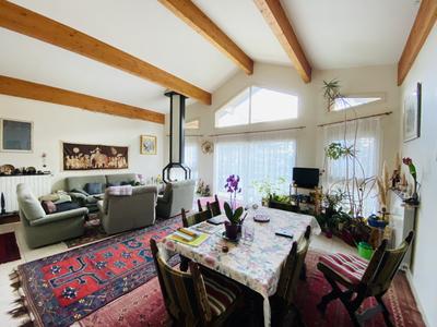 Villa - 190 m² - 6 pièces